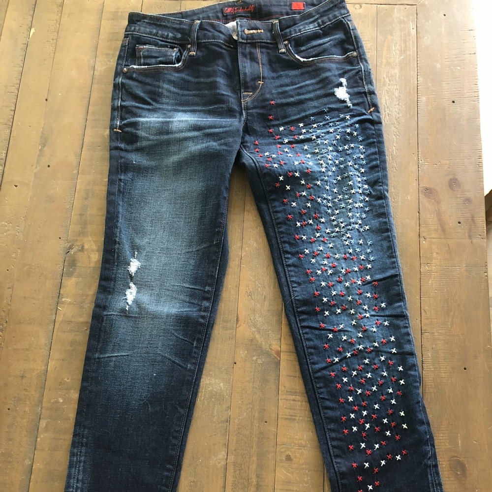 Cult Jeans with embroidered Design